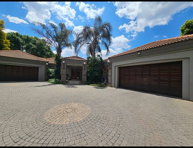 4 BEDROOM HOUSE FOR SALE IN VANDERBIJLPARK SW 5